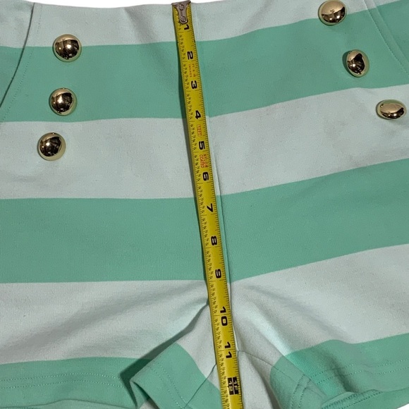 STS Sails to Sable Women’s Mint Green Striped Sailor Zip Back Pocket Shorts SZ S - Picture 6 of 8